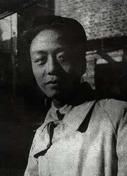 诗人艾青逝世(Todayonhistory.com)